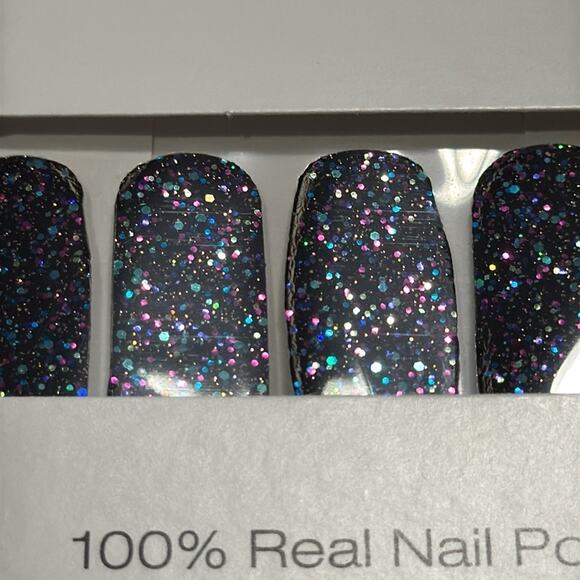 NWT Color Street "Holidaze" Glittery Nail Strips - Picture 1 of 5